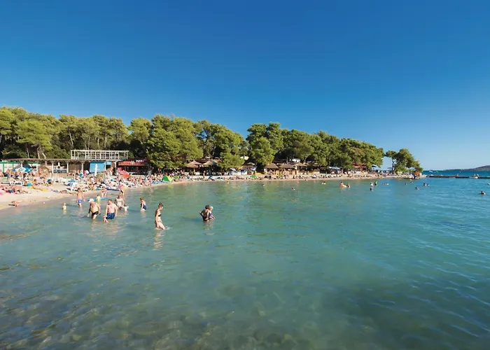 3 Bedroom Amazing In Διαμέρισμα Banjevci