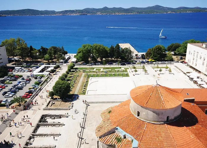 3 Bedroom Amazing In Διαμέρισμα Banjevci